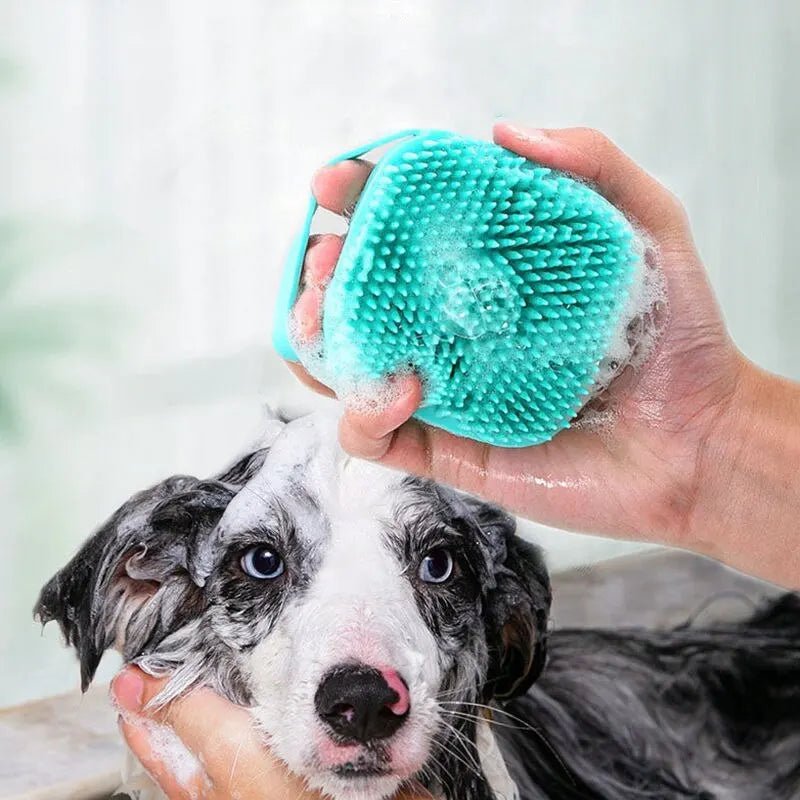 BrossyChien™ | Brosse de bain pour animaux 2 en 1 - Maison-DesChiens-Heureux